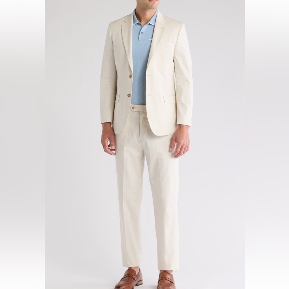 Nautica
Stretch Cotton Suit Color: White
Size: 46R
Fit: True to size